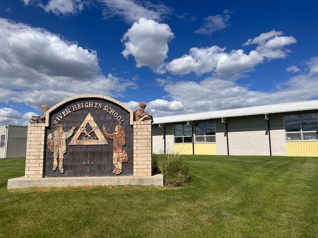 River Heights School pic